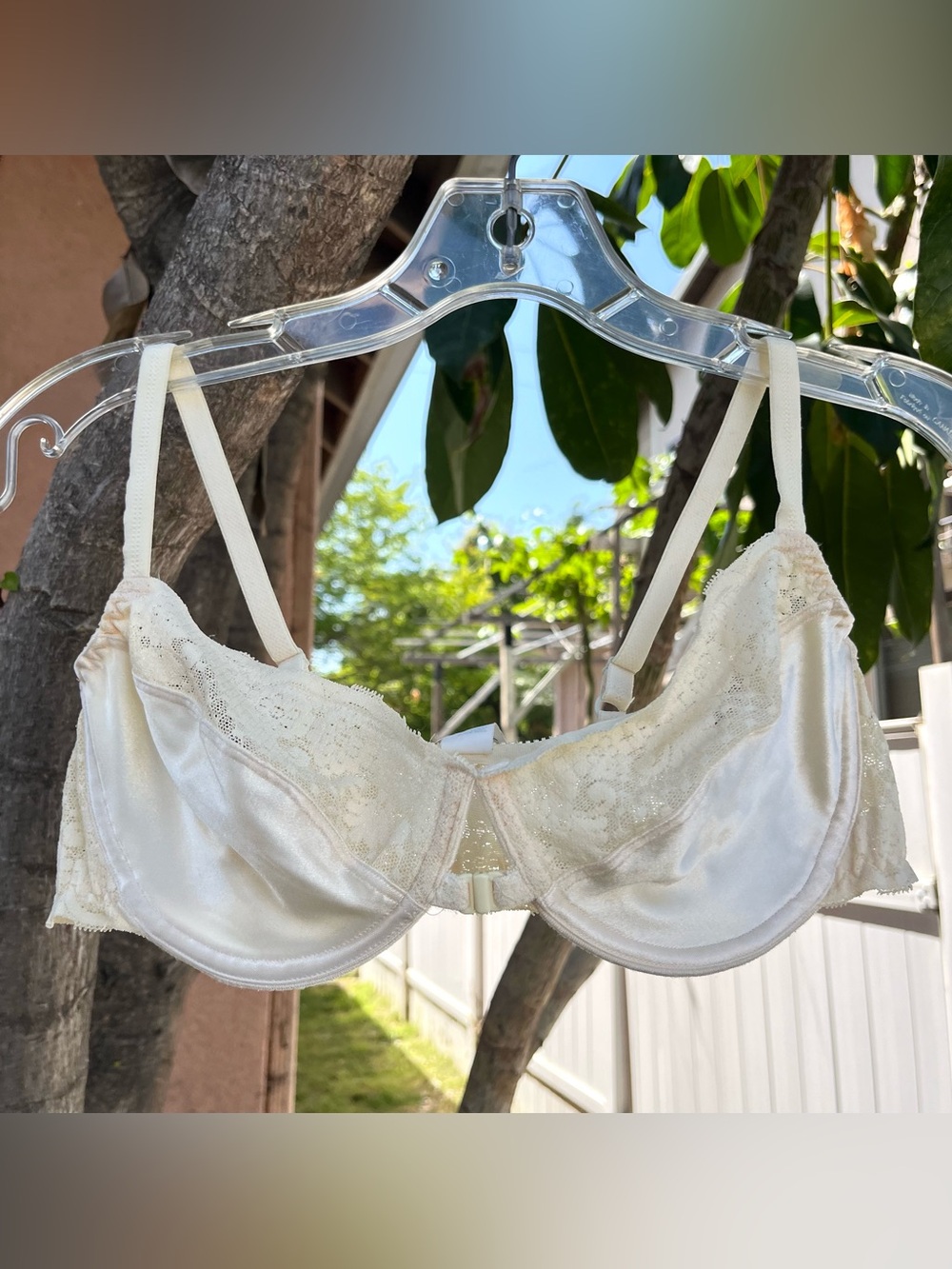 Vintage illusion Cream Lace Bra with a Front Clap.